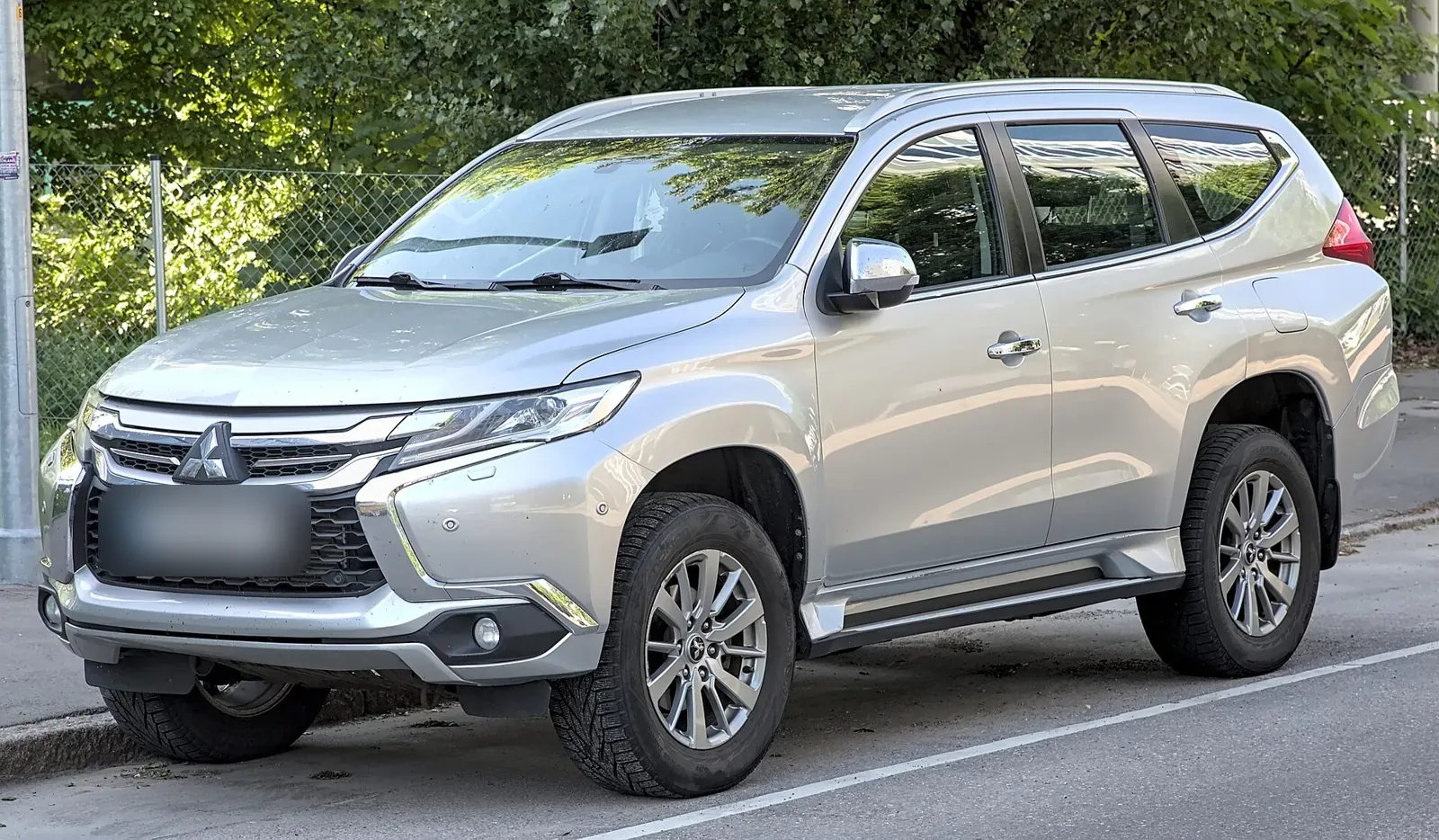 Монтаж ГБО для Mitsubishi Pajero / Pajero Sport